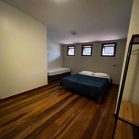 קוריטיבה Hostel Matilda מראה חיצוני תמונה