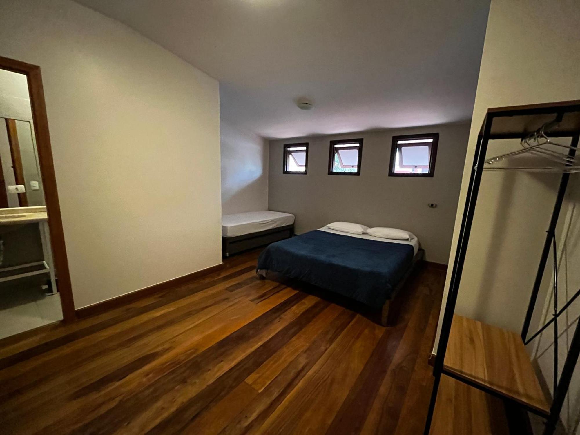 קוריטיבה Hostel Matilda מראה חיצוני תמונה